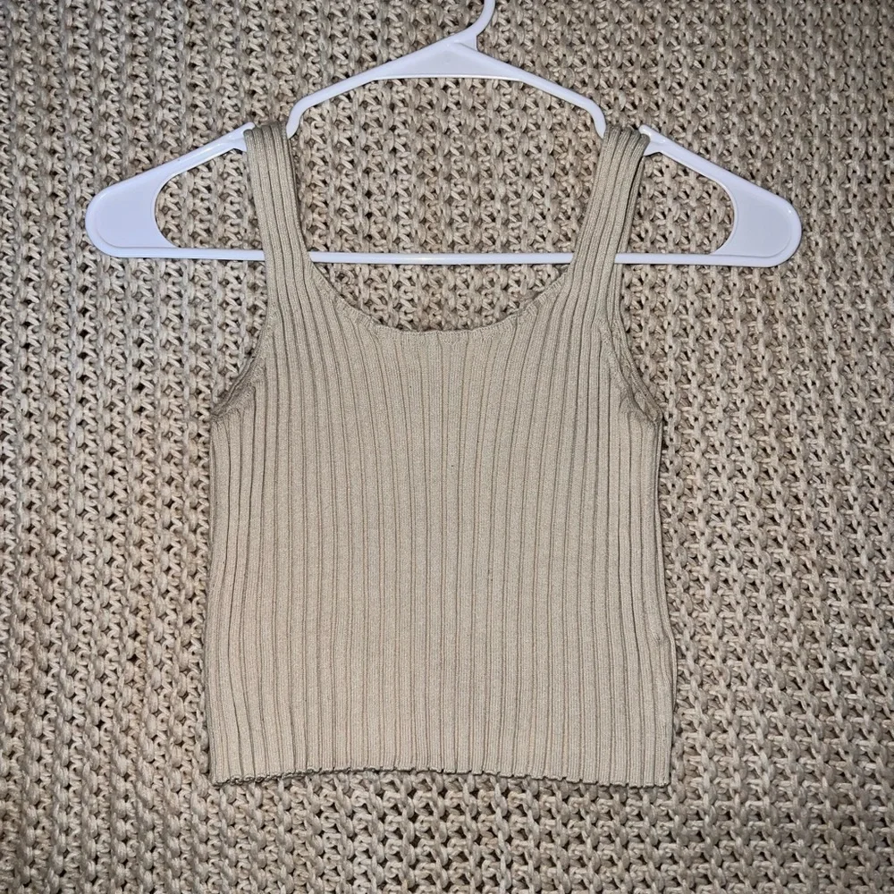Amazon Ribbed Tan Tank Top - Picture 2 of 2